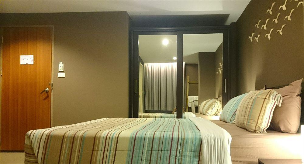 Limburi Hometel Phuket Luaran gambar